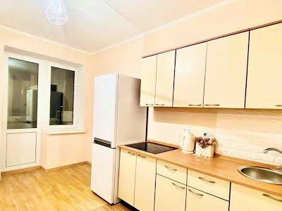 квартира за адресою Микільсько-Слобідська вул., 6б