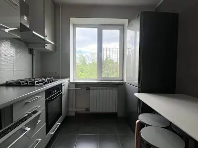квартира за адресою Академіка Глушкова просп., 30