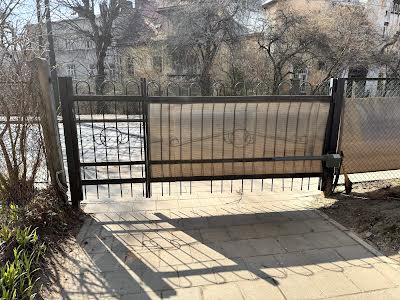 квартира за адресою котляревського, 20
