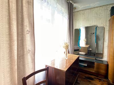 квартира за адресою Фабрично-Заводська вул., 20