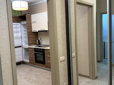 квартира по адресу Драгоманова ул., 6/1