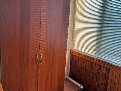 квартира за адресою Ревуцького вул., 18