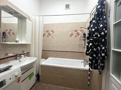 квартира за адресою Братів Міхновських вул. (), 26