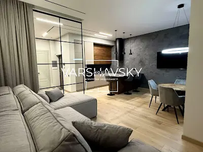 квартира за адресою Салютна вул., 2к21