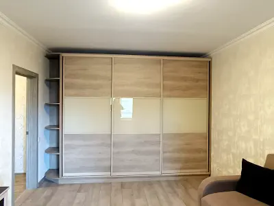 квартира за адресою Червоної Калини просп. (Володимира Маяковського), 46