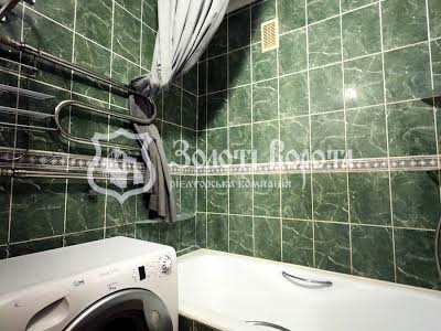 квартира за адресою Прирічна вул., 17д