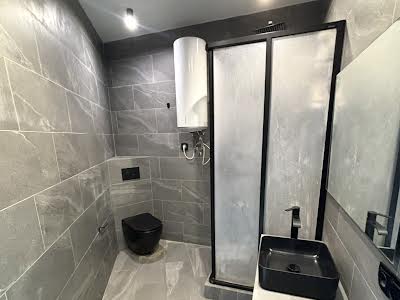 квартира за адресою Новопольова вул., 2