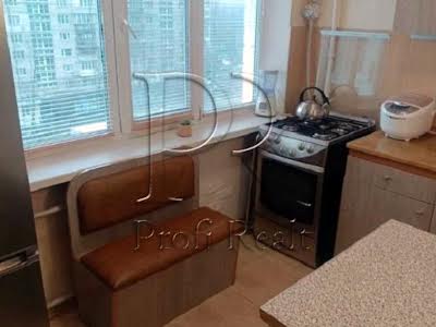 квартира за адресою Русанівський бульв., 3