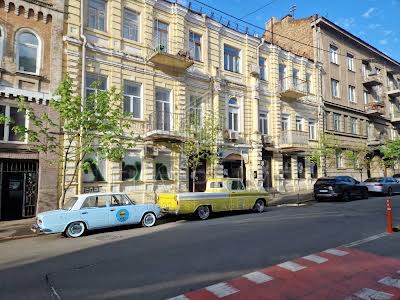 квартира за адресою Рейтарська вул., 7-Б