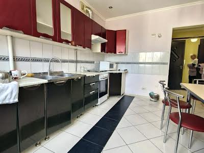 квартира за адресою Володимира Великого вул., 13