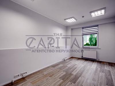 коммерческая по адресу Кловский спуск, 5