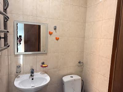 квартира за адресою Завальна вул., 10