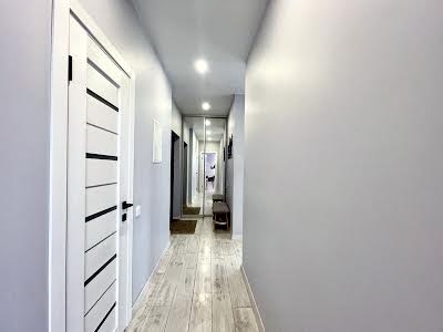 квартира за адресою Соборна вул., 103/13