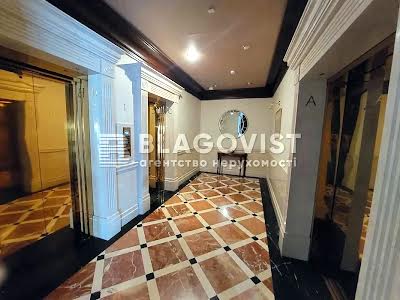 квартира по адресу Оболонский просп., 26