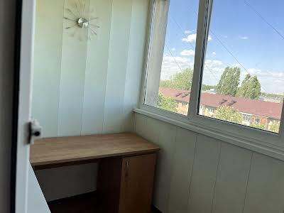 квартира за адресою Машинобудівників вул., 1 б