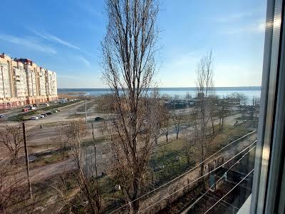 квартира за адресою Лазурна вул., 52