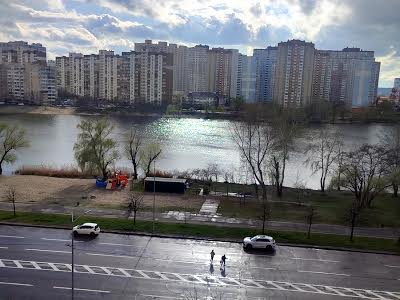 квартира за адресою Ревуцького вул., 9