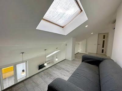 квартира за адресою Регенераторна вул., 4 к15