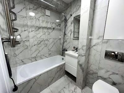 квартира за адресою Тополева вул., 6