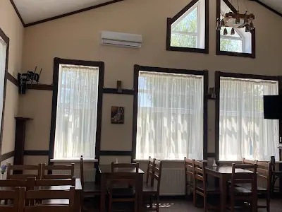 комерційна за адресою осіння, 3