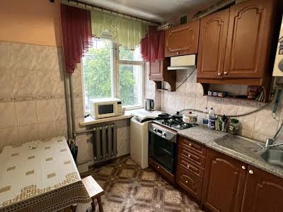 квартира за адресою Григорія Квітки-Основ'яненка вул., 4