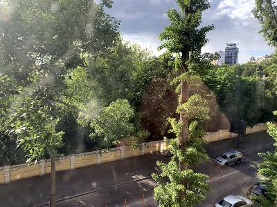 квартира за адресою Новогоспітальна вул. (Щорса пров.), 5