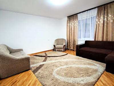 квартира за адресою Михайла Драгана вул., 1