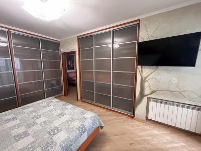 квартира по адресу Василия Тютюнника ул. (Анрі Барбюса), 56
