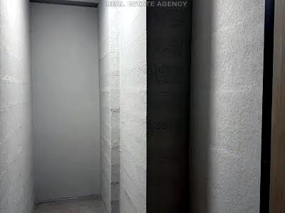 квартира за адресою Михайла Максимовича вул. (Онуфрія Трутенка), 28-Е