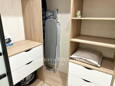 квартира за адресою Ревуцького вул., 40-В
