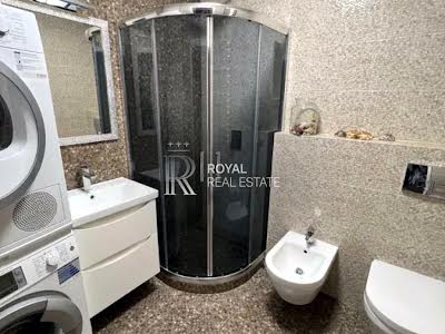 квартира за адресою Драгоманова вул., 1
