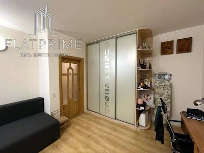 квартира за адресою Анни Ахматової вул., 35