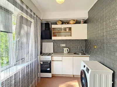 квартира по адресу Салютная ул., 25