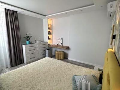 квартира за адресою Драгоманова вул., 2-А