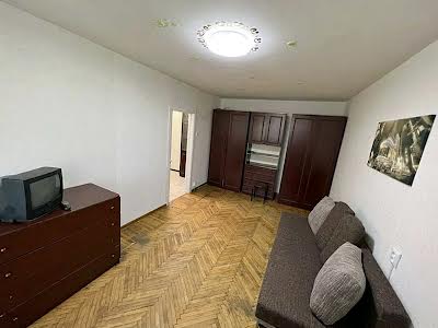 квартира за адресою Євгена Танцюри вул., 27/1