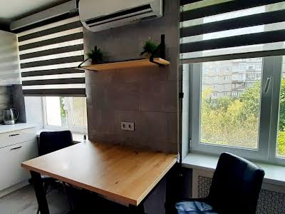 квартира за адресою житловий масив Тополя-3 вул., 49