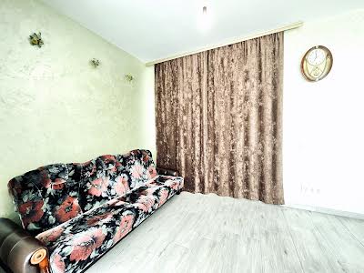 квартира за адресою Вишнева вул., 25
