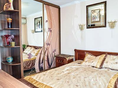квартира за адресою Левка Лук'яненка вул. (Маршала Тимошенка), 1-В