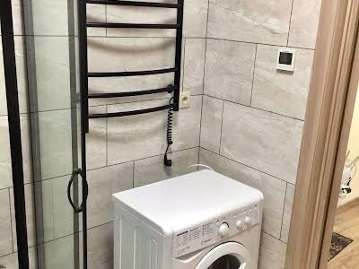 квартира за адресою Героїв Небесної Сотні просп., 38