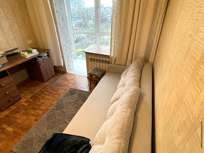 квартира по адресу Героев Днепра ул., 25