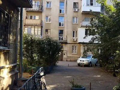 квартира за адресою Богдана Хмельницького вул., 1