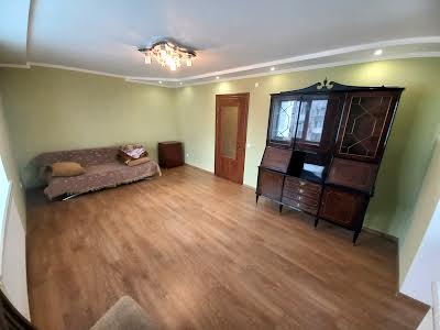 квартира за адресою Карпенка вул., 36б