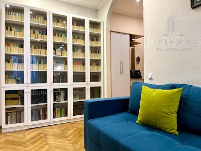 квартира за адресою Привокзальна вул., 10