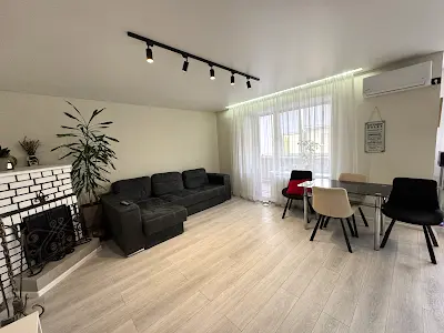 квартира за адресою Запорізька вул., 34
