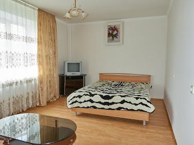 квартира по адресу Ревуцкого ул., 42