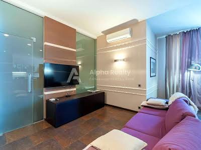 квартира за адресою Дмитрівська, 82