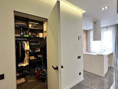 квартира за адресою Пекарська вул., 57