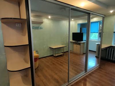 квартира за адресою Академіка Філатова вул., 62