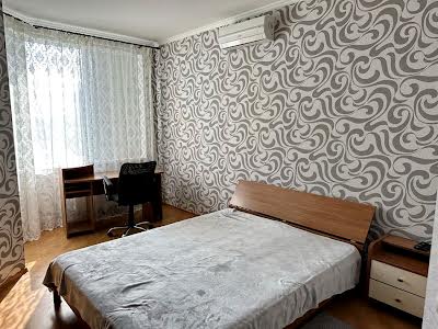 квартира за адресою Одеса, Середньофонтанська вул., 19-А