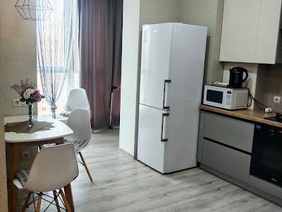 квартира за адресою Героїв Небесної Сотні просп., 26/20